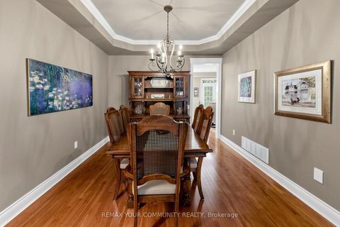 Photo 12 at 104 Westbury Court, Westbrook, Richmond Hill