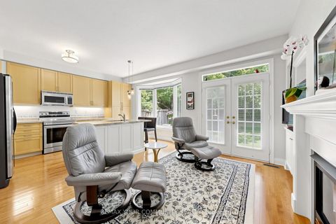 Photo 17 at 104 Westbury Court, Westbrook, Richmond Hill