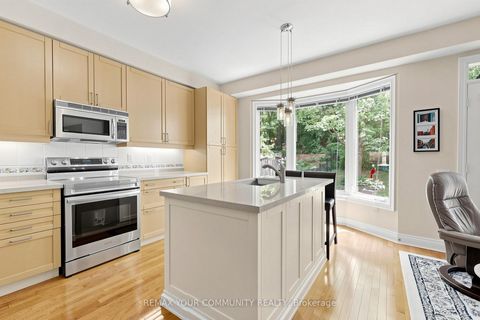 Photo 19 at 104 Westbury Court, Westbrook, Richmond Hill