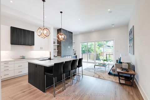 Photo 10 at 62 Ash Crescent, Long Branch, Toronto