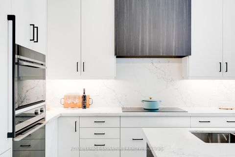 Photo 11 at 62 Ash Crescent, Long Branch, Toronto