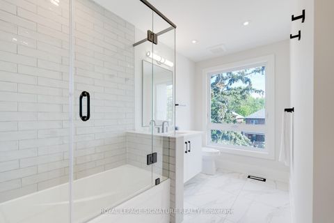 Photo 31 at 62 Ash Crescent, Long Branch, Toronto