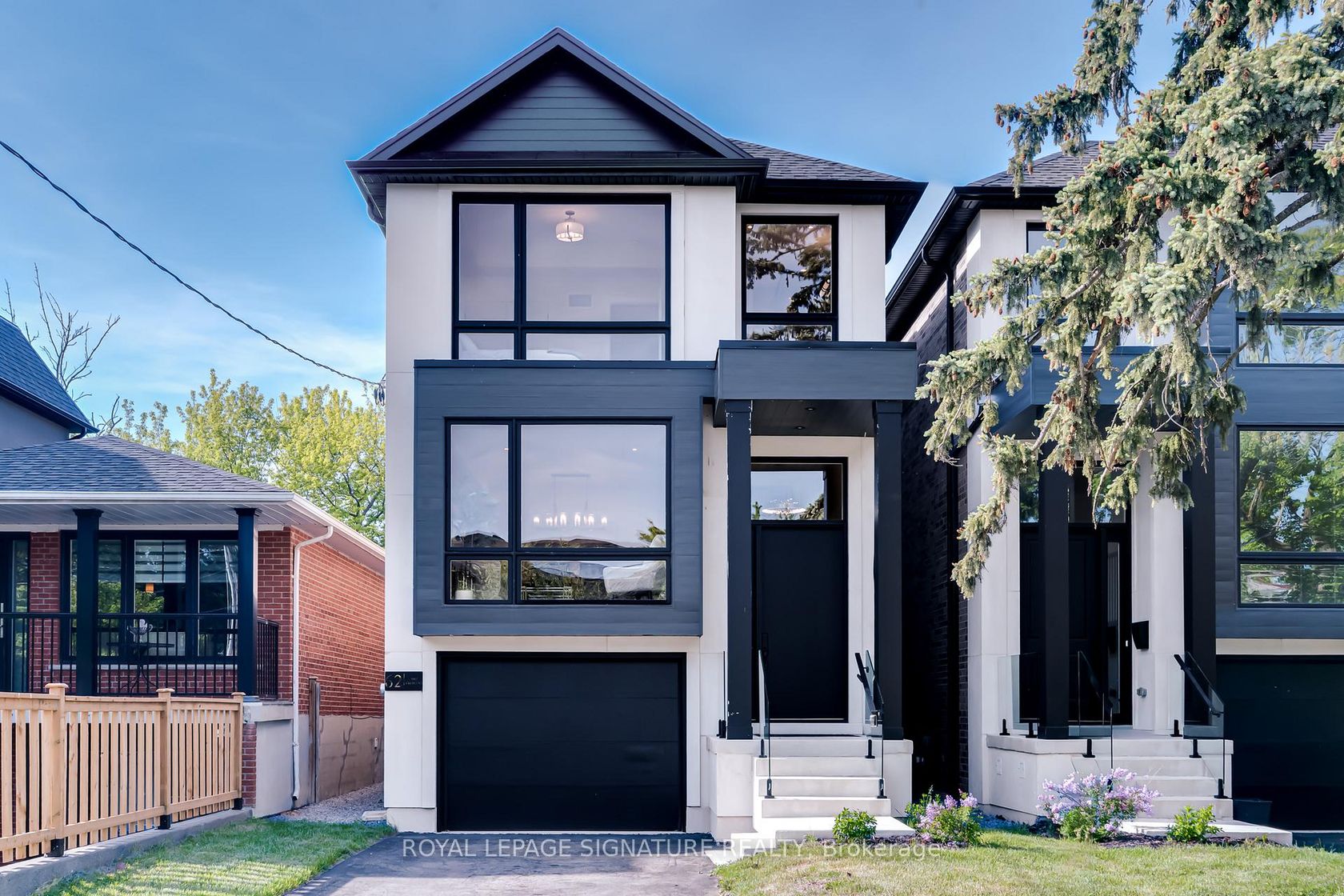 62 Ash Crescent, Long Branch, Toronto photo number 2