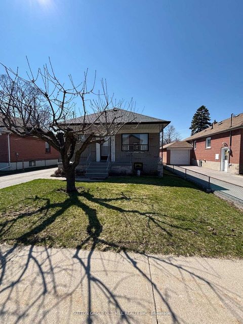 Photo 1 at 14 Ashmore Avenue, Queensway, Toronto