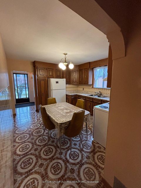Photo 6 at 14 Ashmore Avenue, Queensway, Toronto