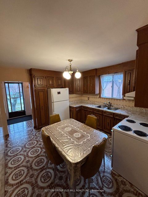 Photo 7 at 14 Ashmore Avenue, Queensway, Toronto
