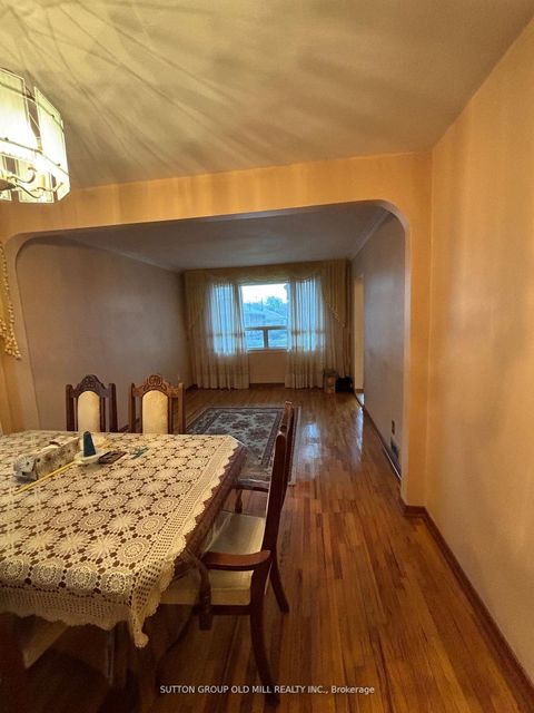 Photo 10 at 14 Ashmore Avenue, Queensway, Toronto