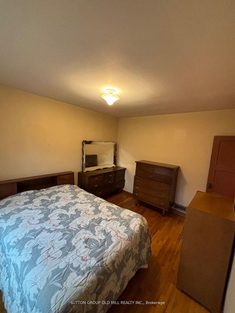 Photo 16 at 14 Ashmore Avenue, Queensway, Toronto
