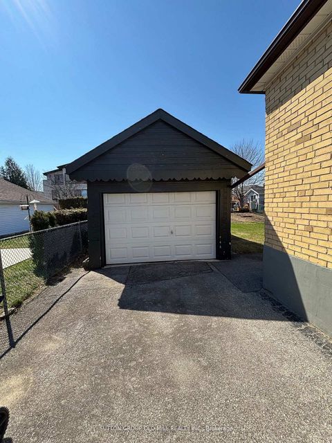 Photo 34 at 14 Ashmore Avenue, Queensway, Toronto