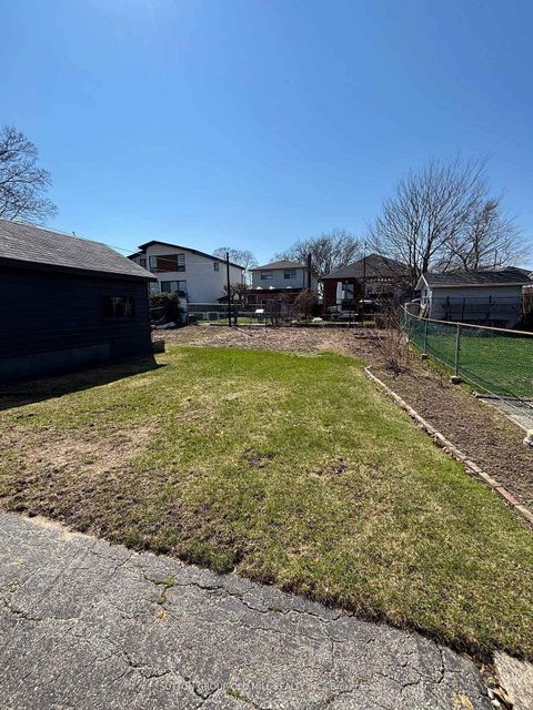 Photo 37 at 14 Ashmore Avenue, Queensway, Toronto