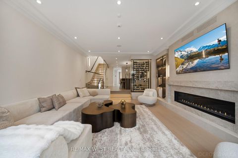 Photo 8 at 238 Melrose Avenue N, Lawrence Park North, Toronto