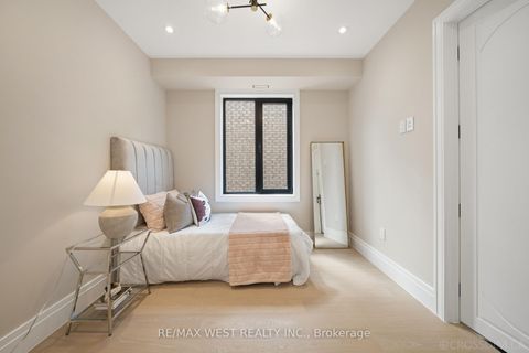 Photo 25 at 238 Melrose Avenue N, Lawrence Park North, Toronto