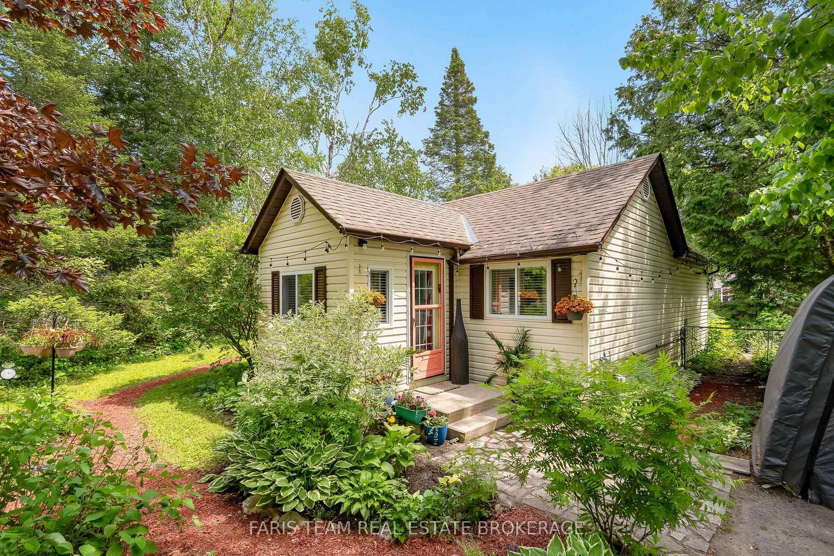 745 James Street, Alcona, Innisfil photo number 2