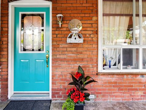 Photo 2 at 86 Caithness Avenue, Danforth, Toronto