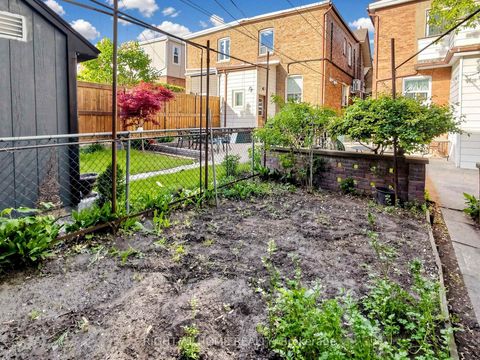Photo 37 at 86 Caithness Avenue, Danforth, Toronto