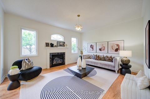 Photo 4 at 4 Willow Street, Wismer, Markham