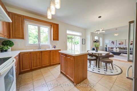 Photo 13 at 4 Willow Street, Wismer, Markham