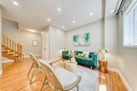 Photo 4 at 129 Fadine Road, Summerhill Estates, Newmarket