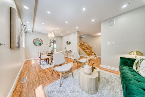 Photo 5 at 129 Fadine Road, Summerhill Estates, Newmarket