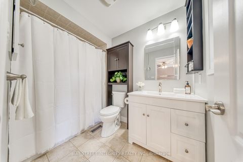 Photo 22 at 129 Fadine Road, Summerhill Estates, Newmarket