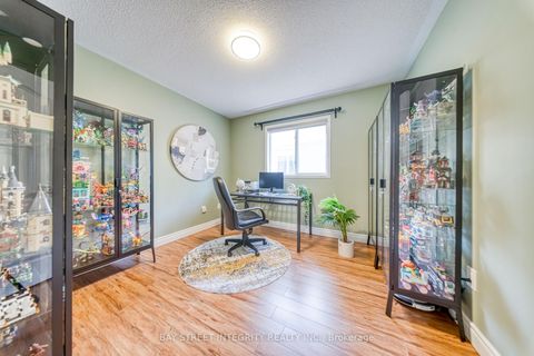 Photo 26 at 129 Fadine Road, Summerhill Estates, Newmarket