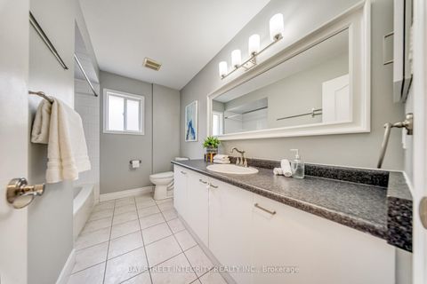 Photo 27 at 129 Fadine Road, Summerhill Estates, Newmarket