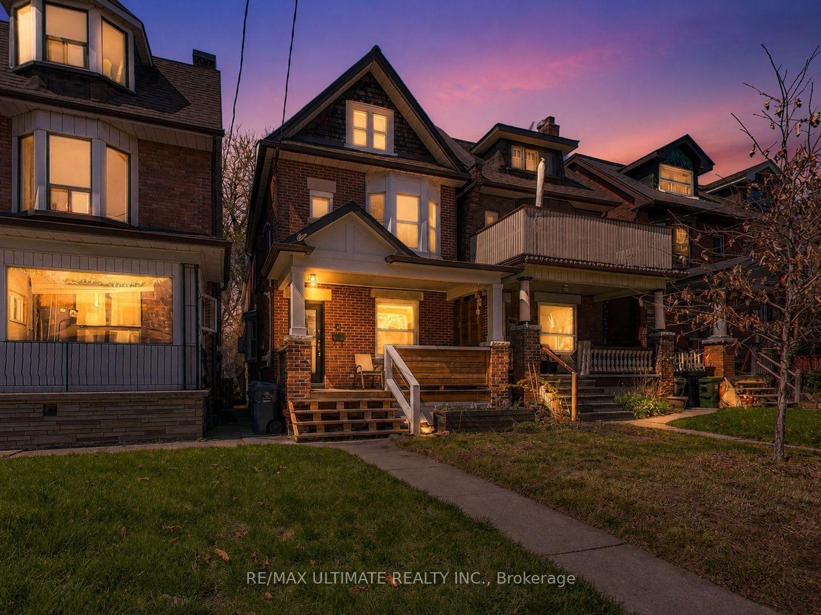 24 Pauline Avenue, Junction, Toronto photo 1