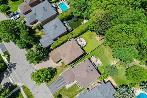 Photo 7 at 42 Lanewood Drive, Hills of St Andrew, Aurora