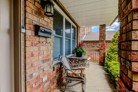 Photo 12 at 42 Lanewood Drive, Hills of St Andrew, Aurora