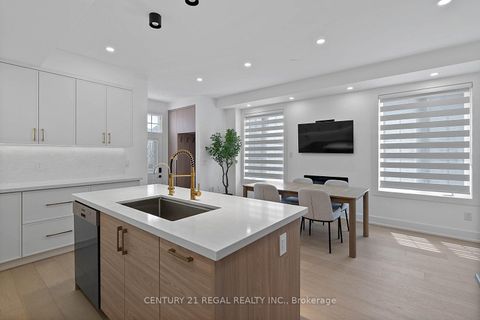 Photo 14 at 10717 Woodbine Avenue, Cathedraltown, Markham