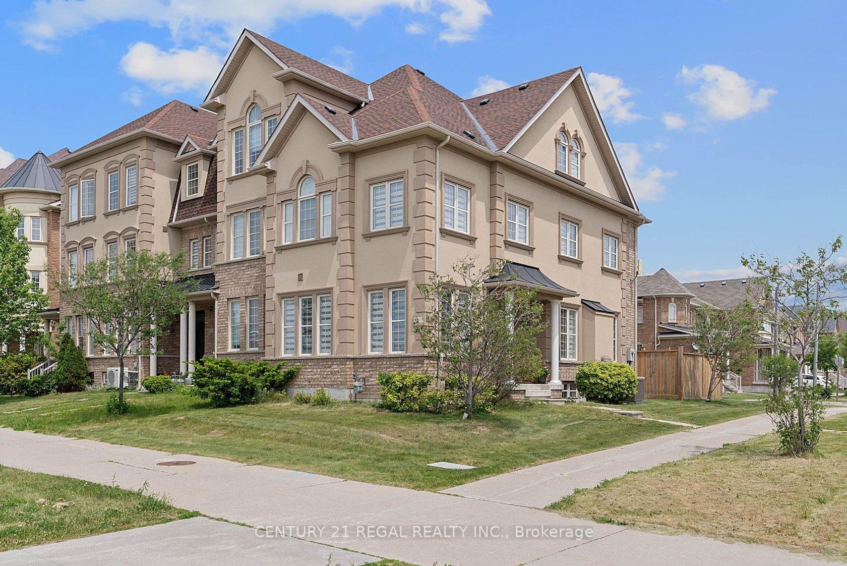 10717 Woodbine Avenue, Cathedraltown, Markham 