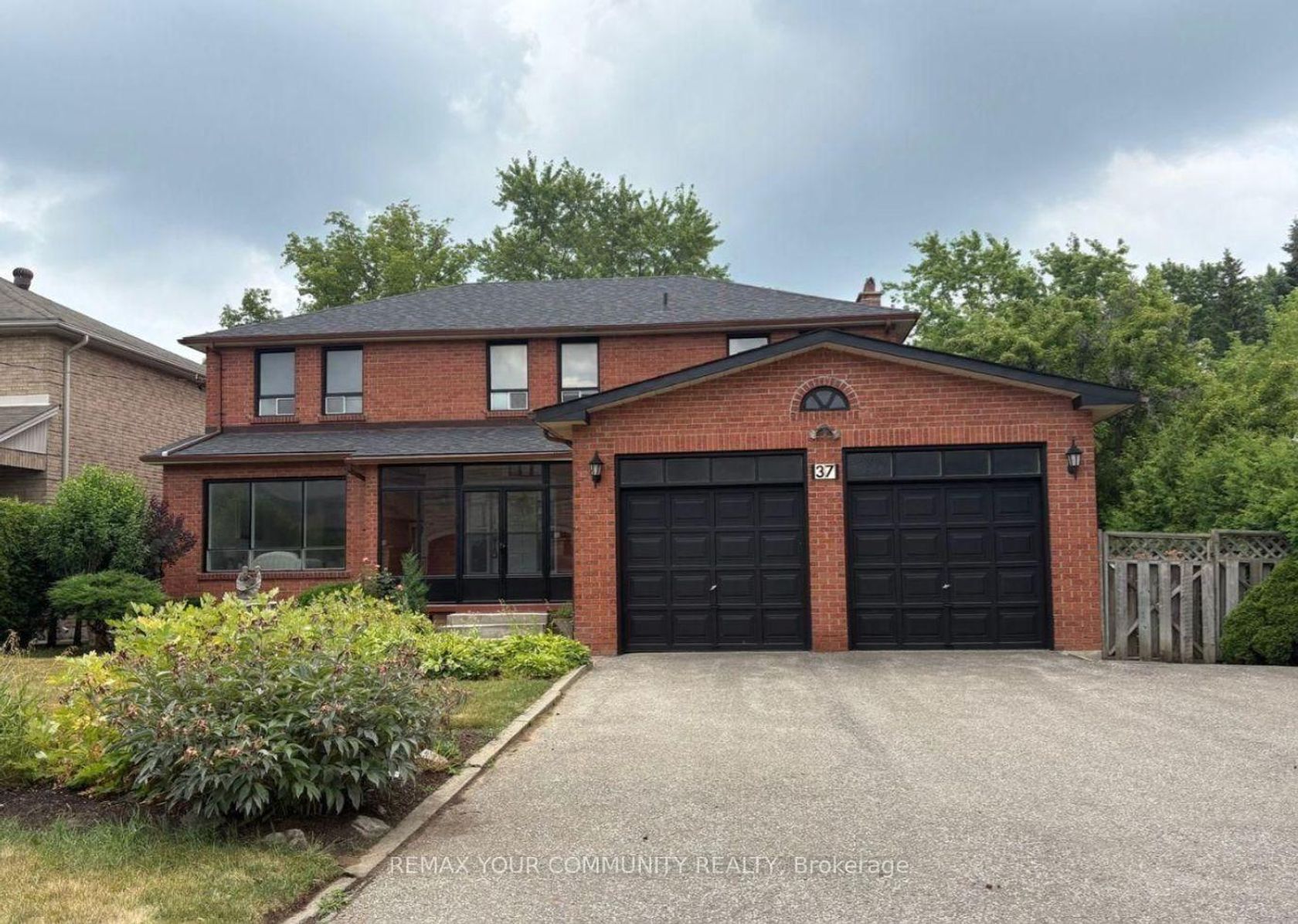 37 Mackay Drive, South Richvale, Richmond Hill 
