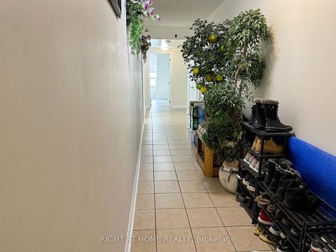 Photo 2 at 702 - 2088 Lawrence Avenue W, Weston, Toronto
