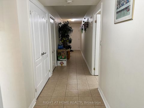 Photo 3 at 702 - 2088 Lawrence Avenue W, Weston, Toronto