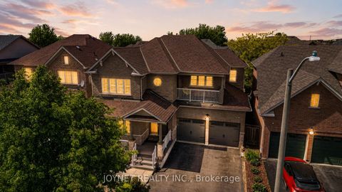 Photo 3 at 36 Newbridge Avenue N, Oak Ridges, Richmond Hill