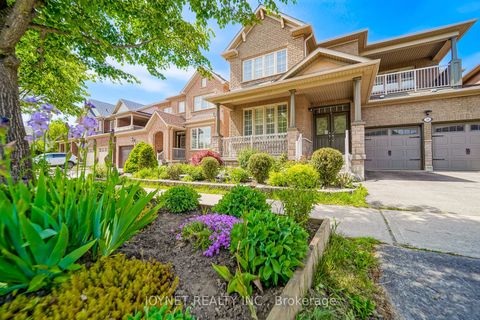 Photo 10 at 36 Newbridge Avenue N, Oak Ridges, Richmond Hill
