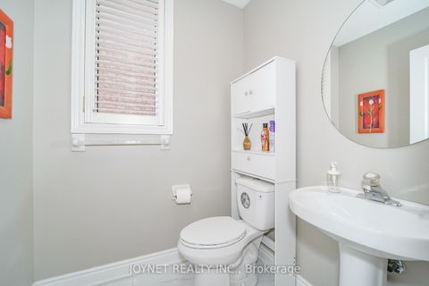 Photo 14 at 36 Newbridge Avenue N, Oak Ridges, Richmond Hill