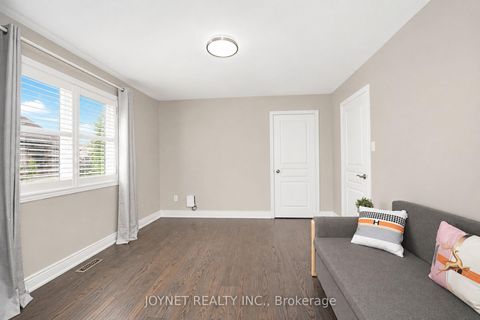 Photo 21 at 36 Newbridge Avenue N, Oak Ridges, Richmond Hill
