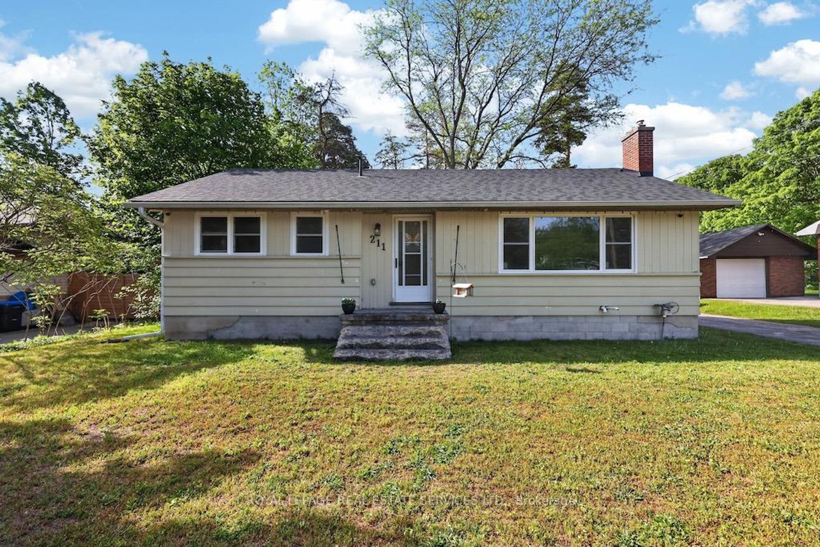 211 McCrea Drive, Stayner, Clearview photo number 2