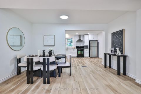 Photo 17 at 81 Yorkview Drive, Willowdale West, Toronto