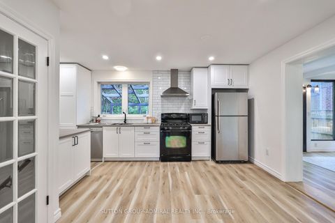 Photo 20 at 81 Yorkview Drive, Willowdale West, Toronto