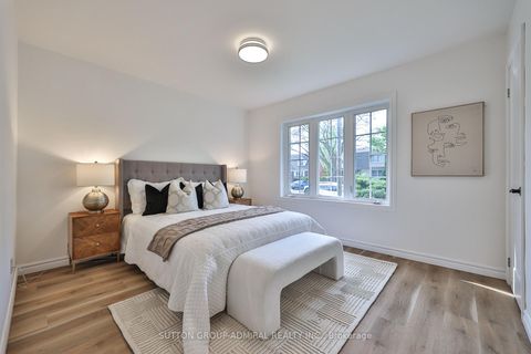 Photo 24 at 81 Yorkview Drive, Willowdale West, Toronto