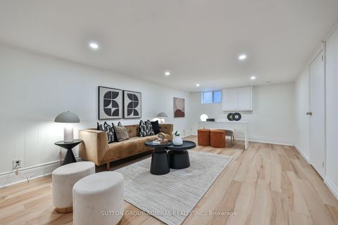 Photo 32 at 81 Yorkview Drive, Willowdale West, Toronto
