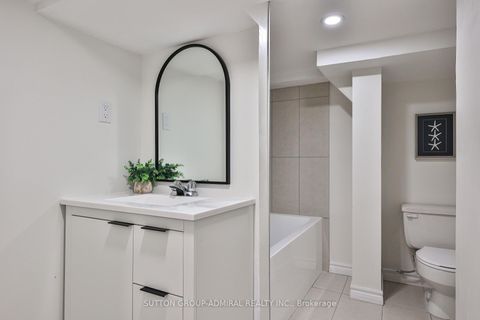 Photo 36 at 81 Yorkview Drive, Willowdale West, Toronto