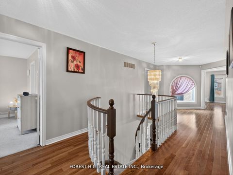 Photo 18 at 43 Rockwood Crescent, Beverley Glen, Vaughan