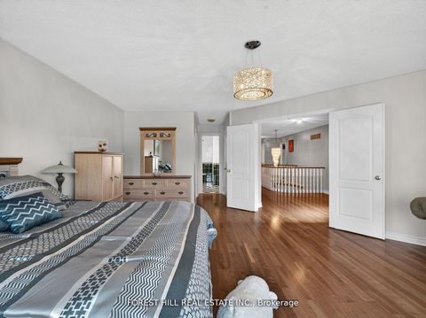 Photo 21 at 43 Rockwood Crescent, Beverley Glen, Vaughan