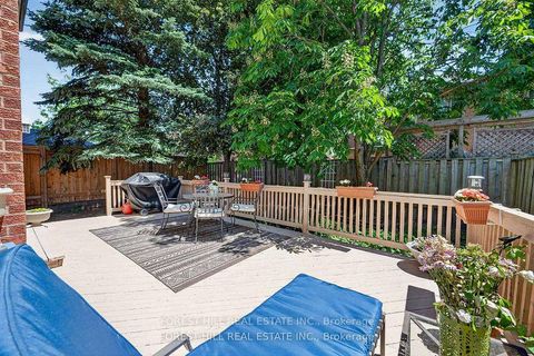 Photo 38 at 43 Rockwood Crescent, Beverley Glen, Vaughan