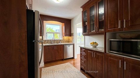 Photo 4 at 115 Ellington Drive, Maryvale, Toronto