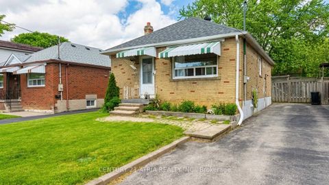 Photo 9 at 115 Ellington Drive, Maryvale, Toronto