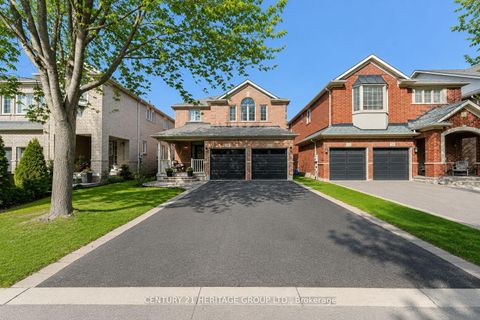Photo 1 at 996 Oaktree Crescent, Summerhill Estates, Newmarket